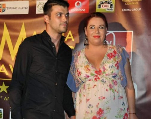 Oana Roman a ajuns la spital cu fetița ei
